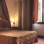 Kette Szálloda 4*