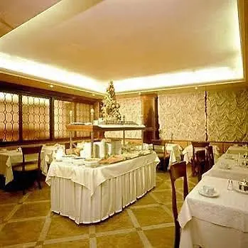 케테 4*