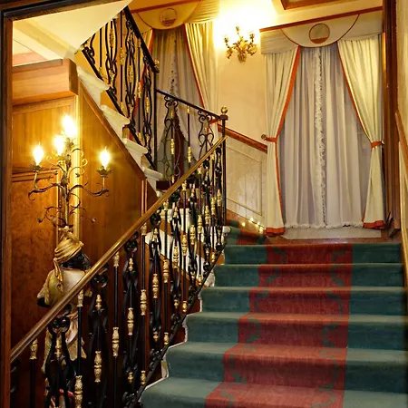 Kette Hotel