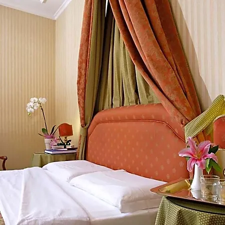 Hotel Kette 4*