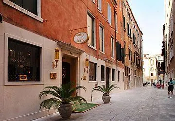 Kette Hotell